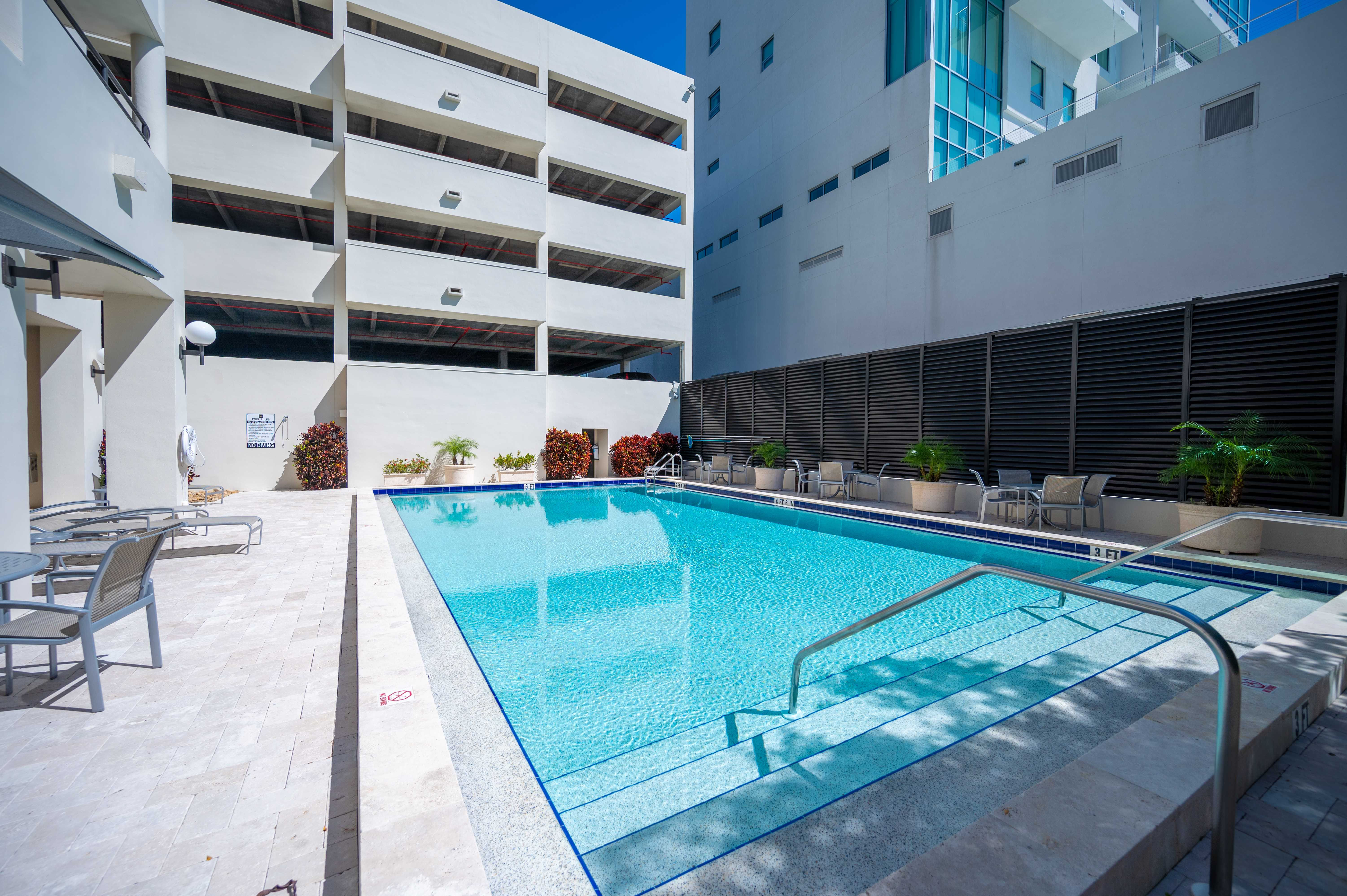 1255 N Gulfstream Ave #402, Sarasota, FL 34236, USA - Thumbnail 5