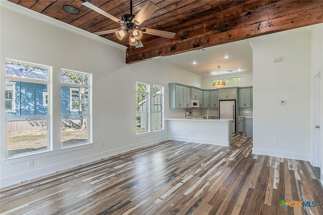 413 S Lutterloh Ave Gatesville, TX 76528 - Thumbnail 4