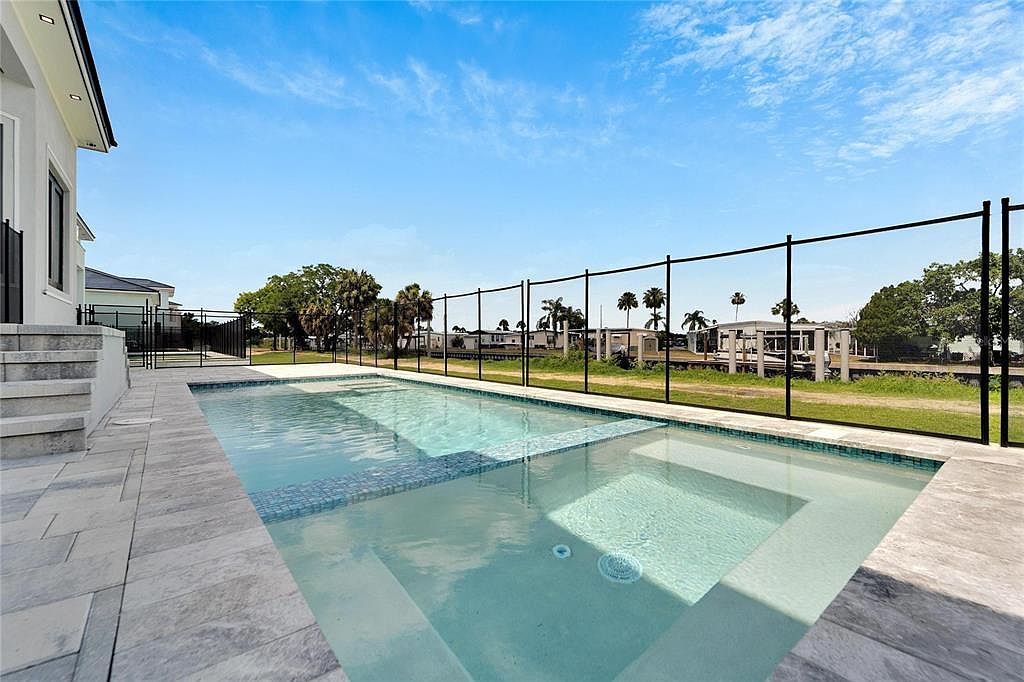 6540 Simone Shores Cir Apollo Beach, FL 33572 - Thumbnail 4