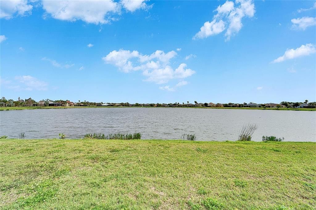 5325 Sandy Shell Dr Apollo Beach, FL 33572 - Thumbnail 4