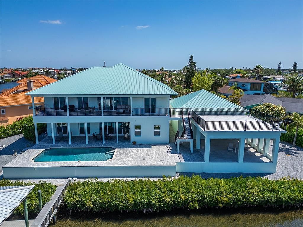 935 Chipaway Dr Apollo Beach, FL 33572 - Thumbnail 4