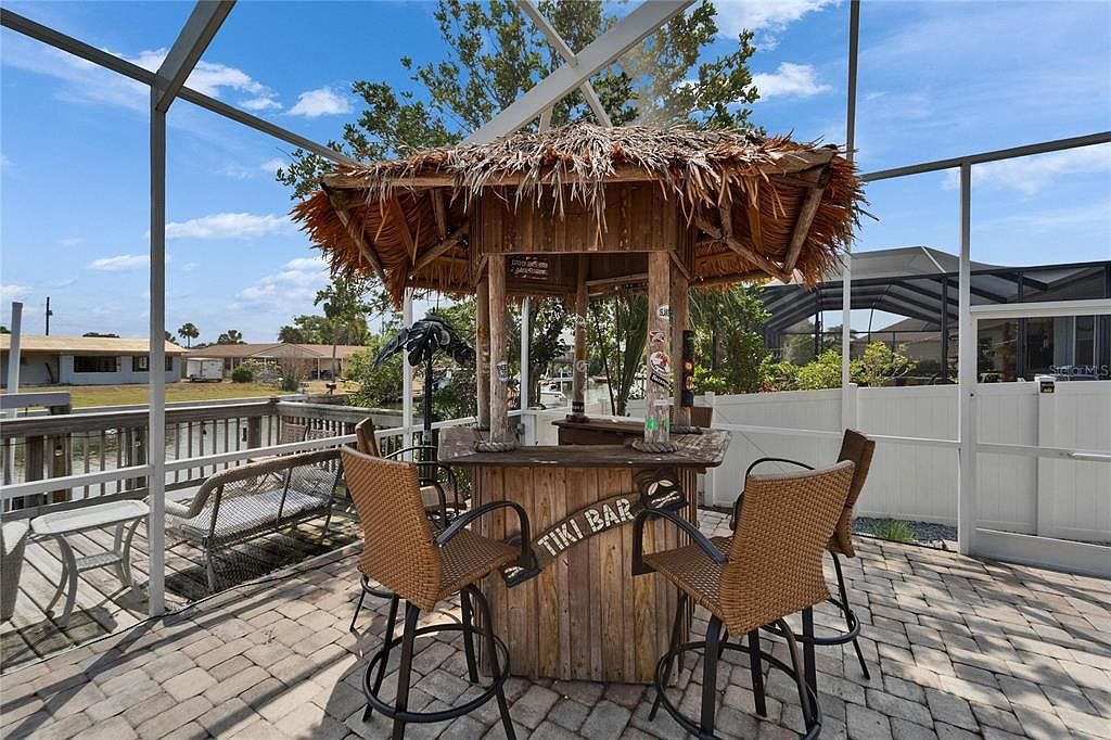 743 Kingston Ct Apollo Beach, FL 33572 - Thumbnail 4