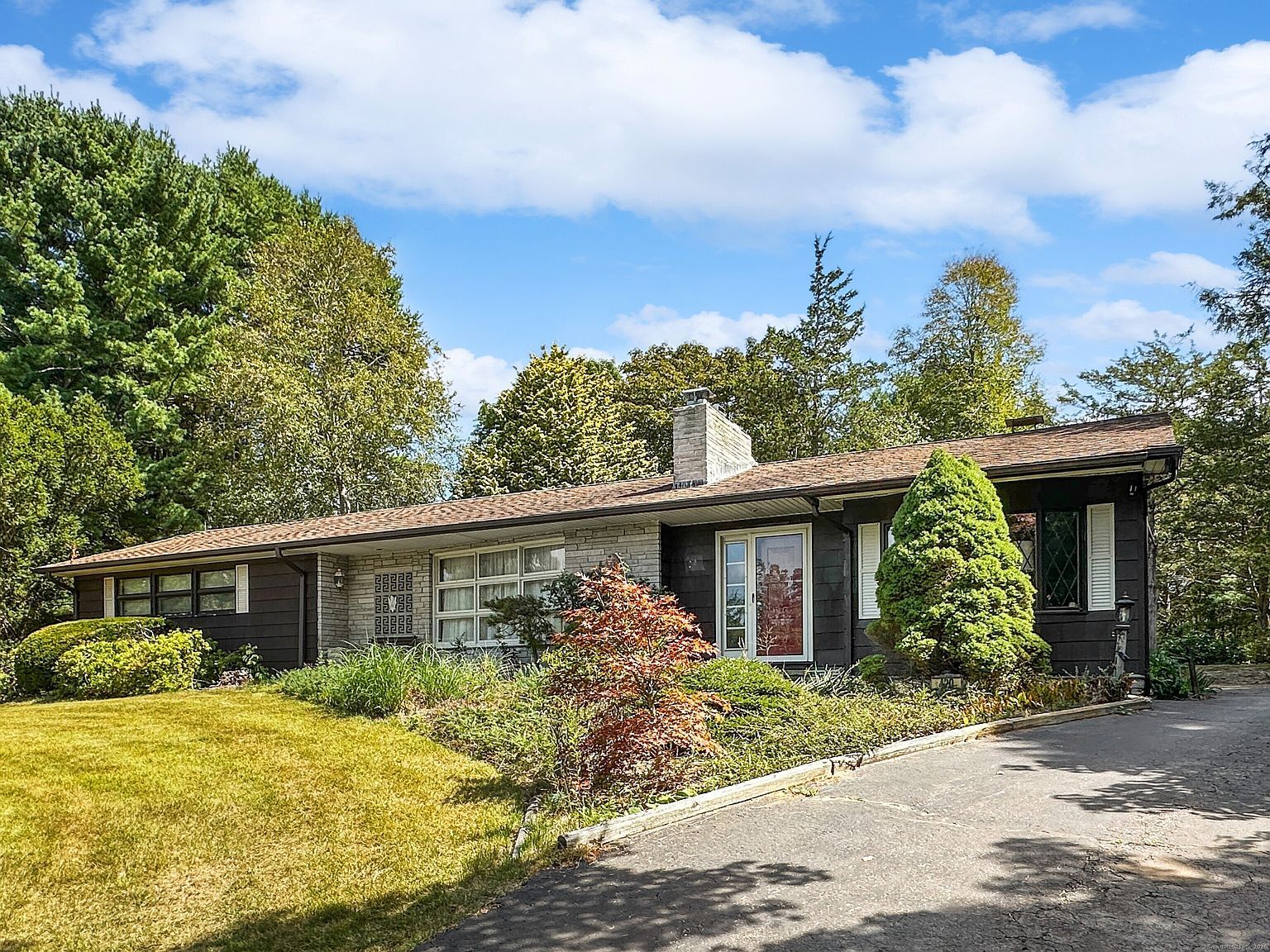 420 Boston Post Rd East Lyme, CT 06333 - Thumbnail 4