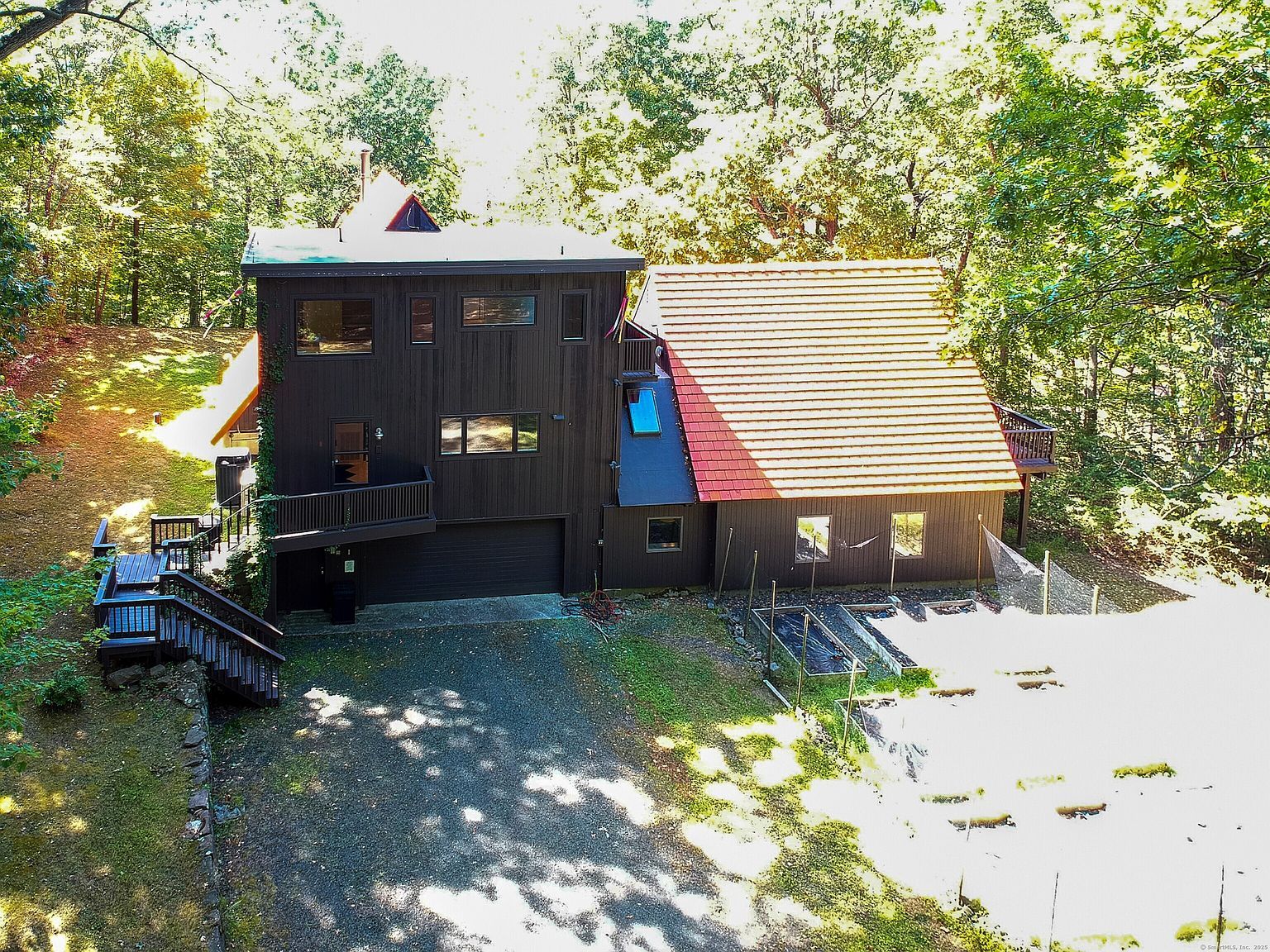 301 Bell St Middletown, CT 06457 - Thumbnail 4