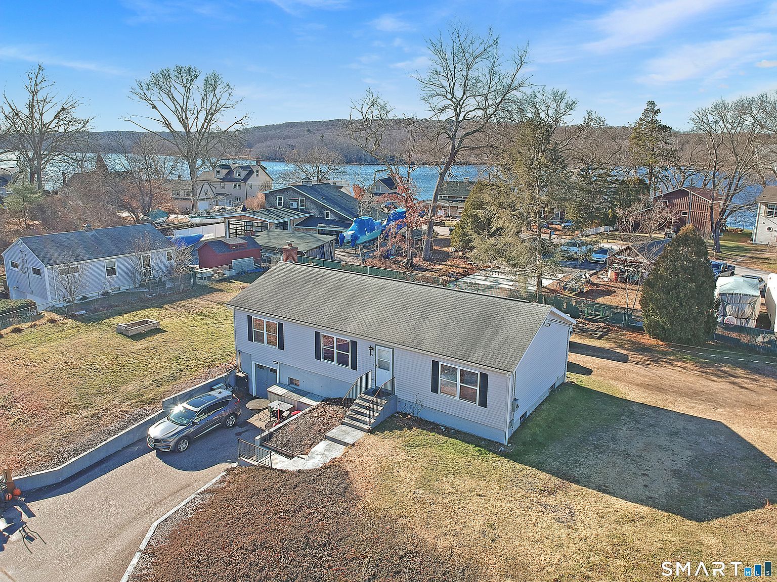 14 Bluff Rd Gales Ferry, CT 06335 - Thumbnail 4