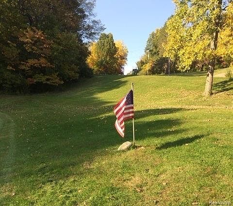 6065 Victoria Dr Fenton, MI 48430 - Thumbnail 4