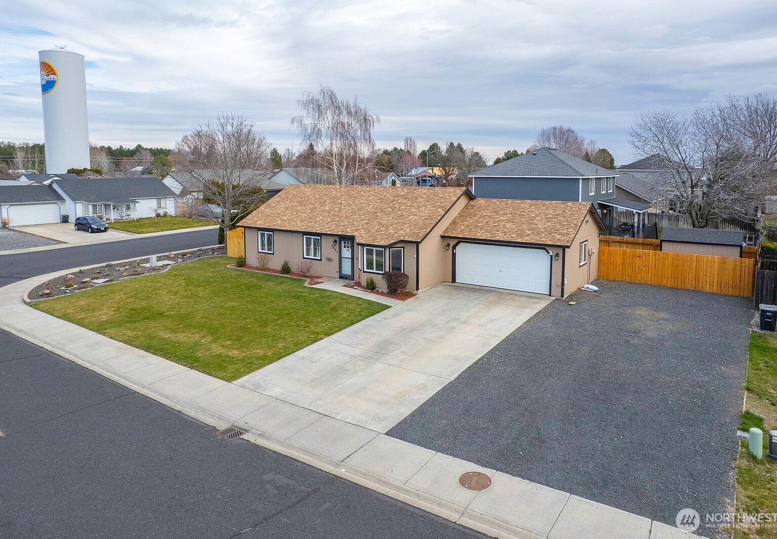 1401 S Hamilton Rd Moses Lake, WA 98837 - Thumbnail 4