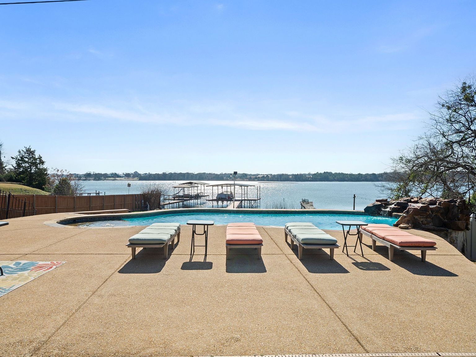 155 Lakeshore Dr Waxahachie, TX 75165 - Thumbnail 4