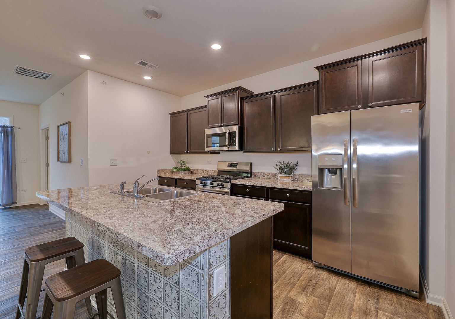 911 Darwin St North Aurora, IL 60542 - Thumbnail 4