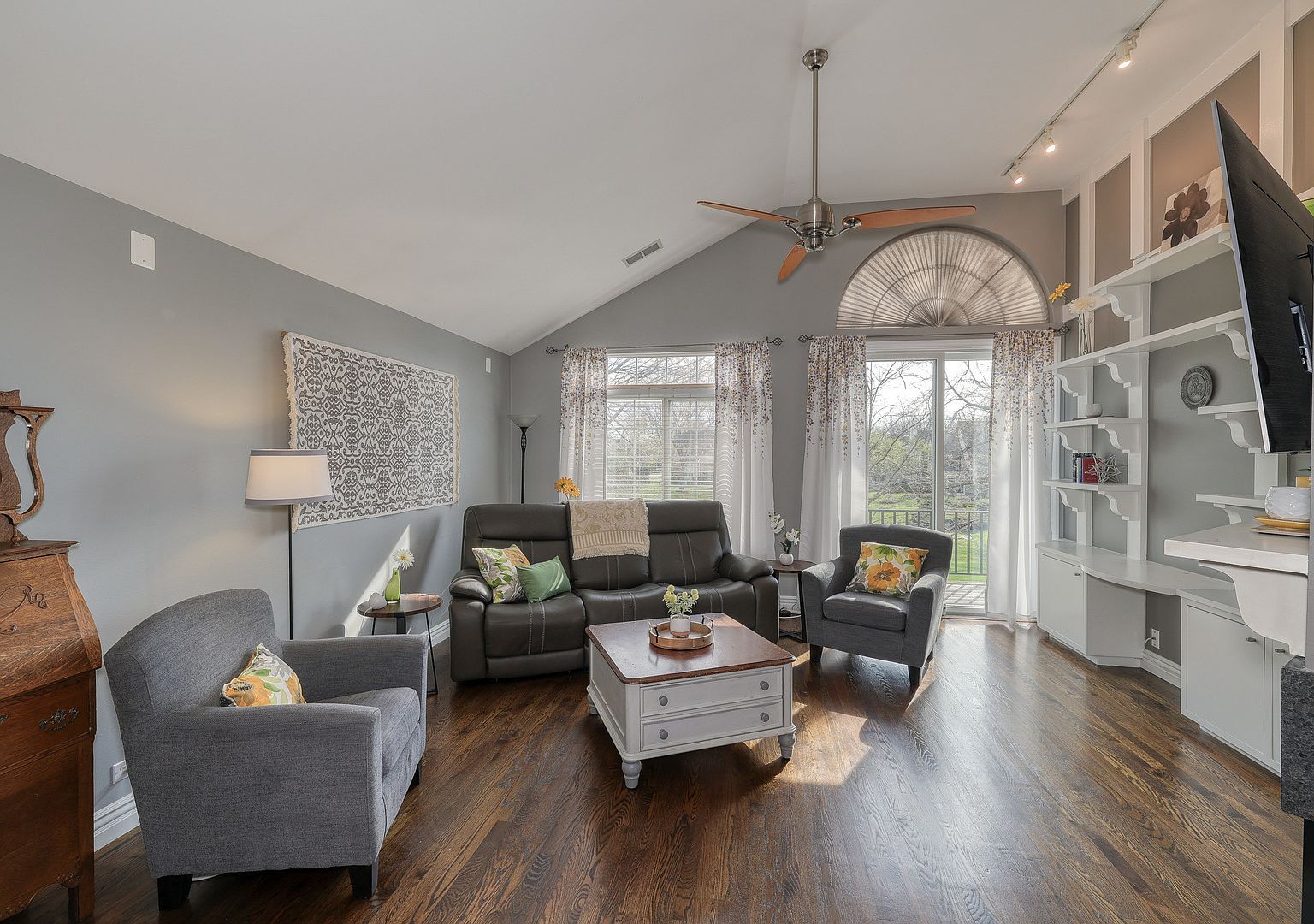 (undisclosed Address) Warrenville, IL 60555 - Thumbnail 4