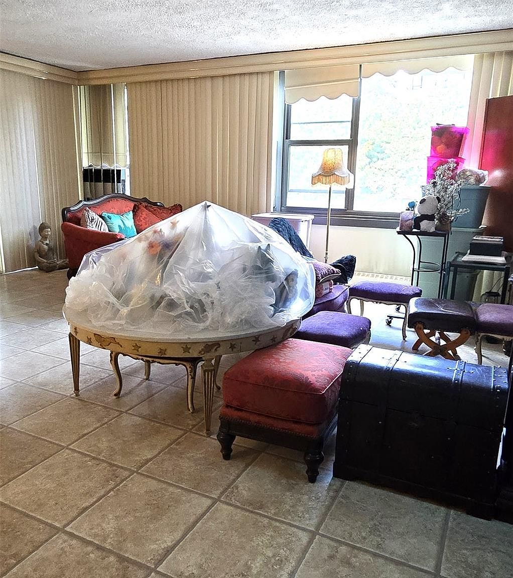 16610 Powells Cove Blvd APT 4C Flushing, NY 11357 - Thumbnail 4