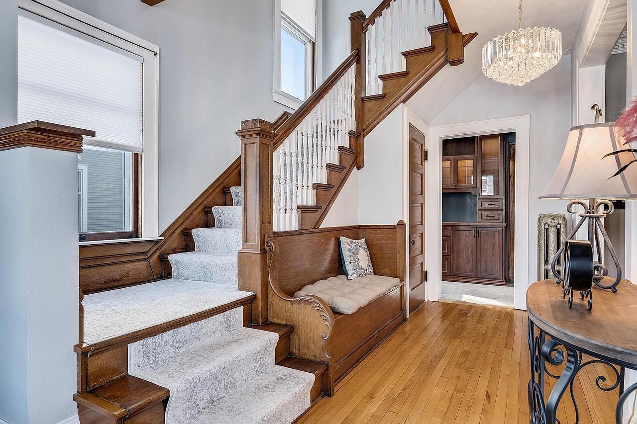 141 13th St S La Crosse, WI 54601 - Thumbnail 4