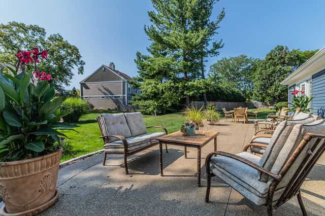 1603 Cobblefield Road, Champaign, IL, USA, 61822 - Thumbnail 4