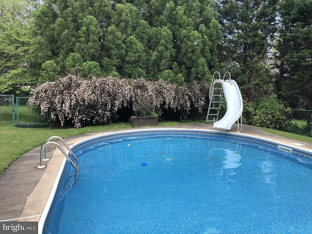 526 Egypt Rd Phoenixville, PA 19460 - Thumbnail 4