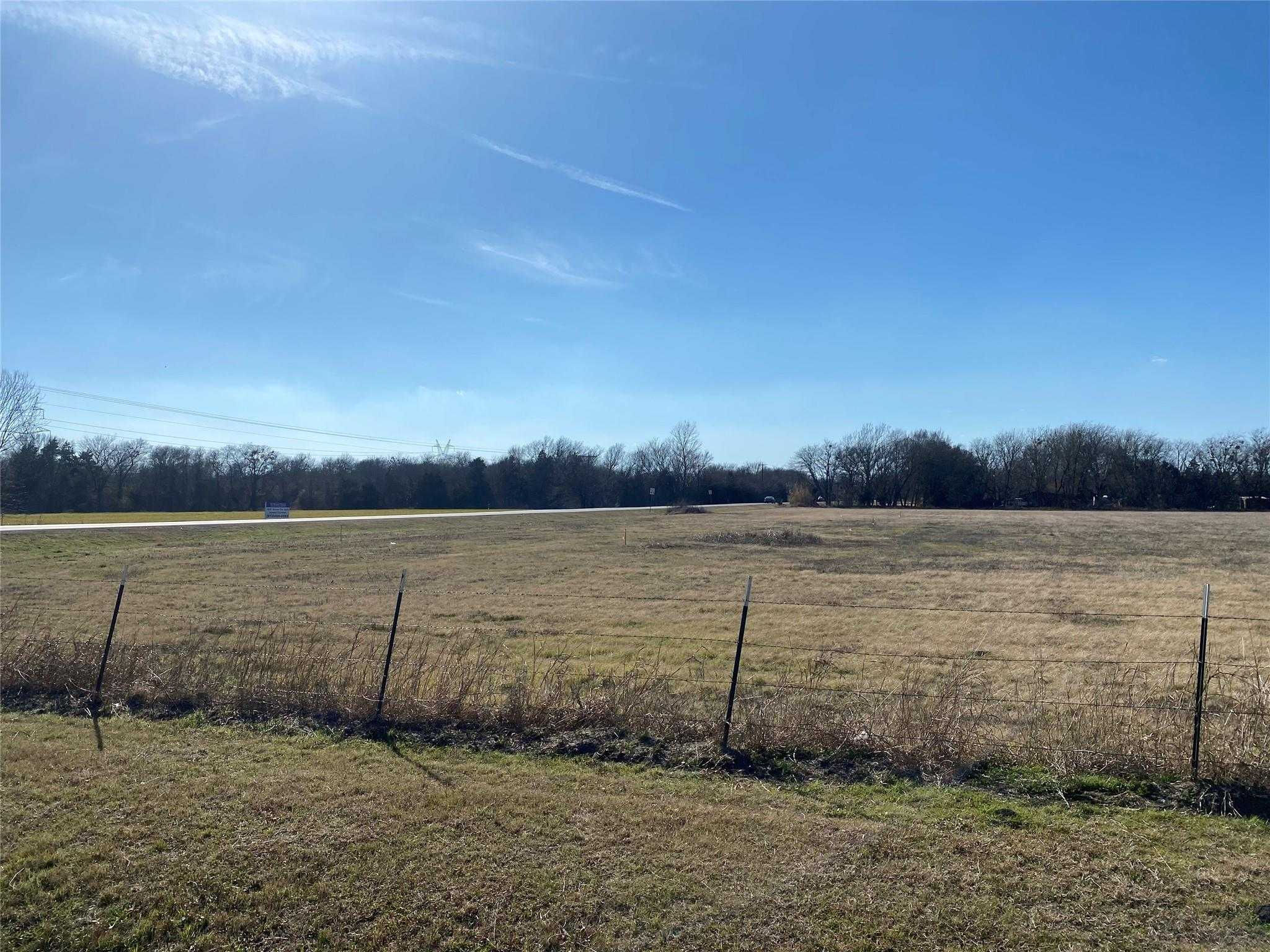 2521 Grace Lane, Lancaster, TX, 75146 - Thumbnail 4