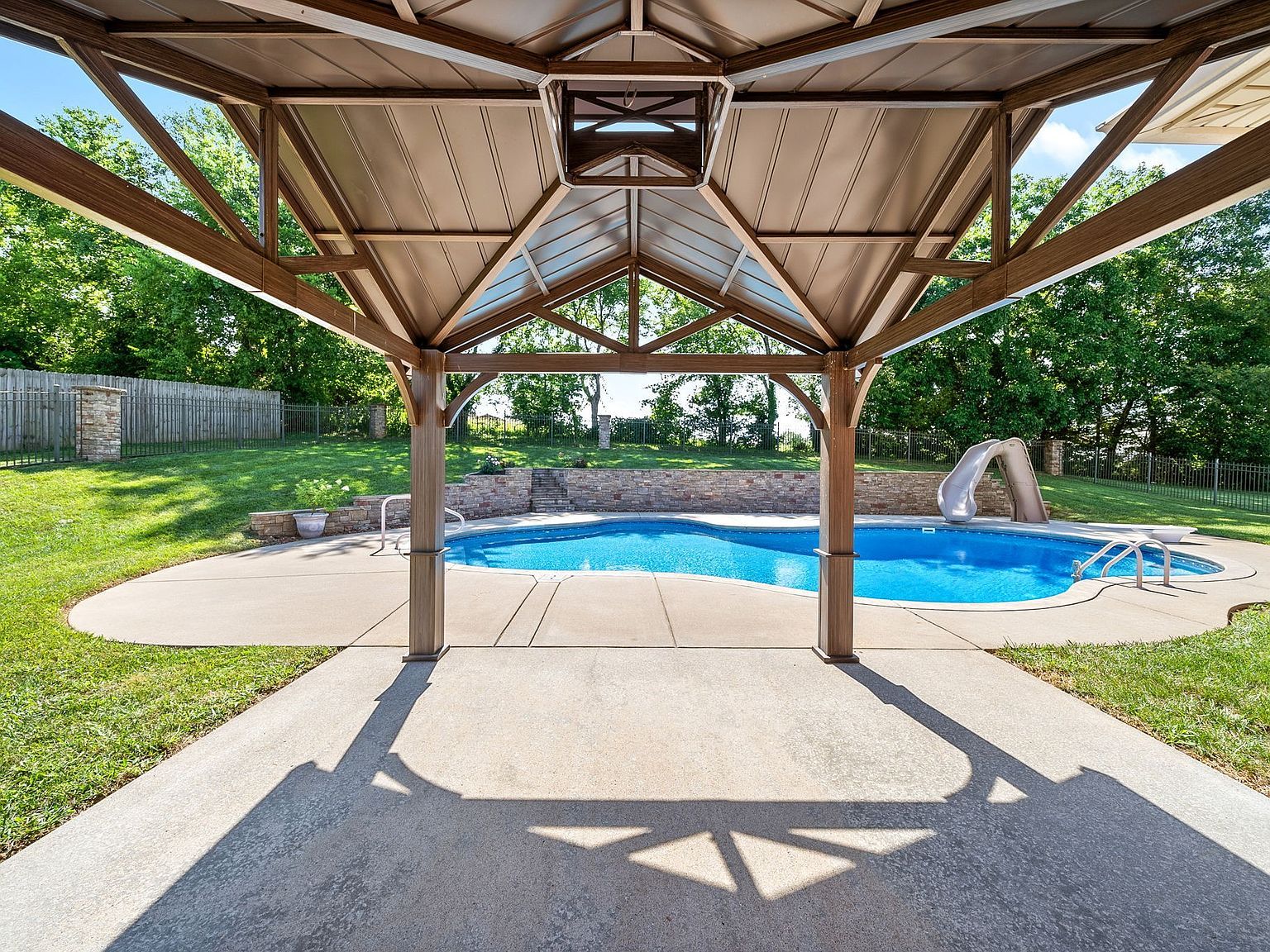 185 Plantation Dr Pleasant View, TN 37146 - Thumbnail 4