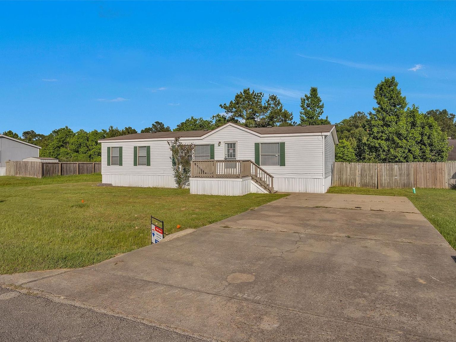 16426 Trenda Ct Conroe, TX 77306 - Thumbnail 4