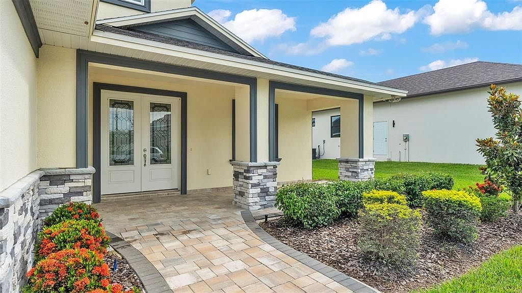 2736 Sunrise Landing Ln Lakeland, FL 33812 - Thumbnail 4