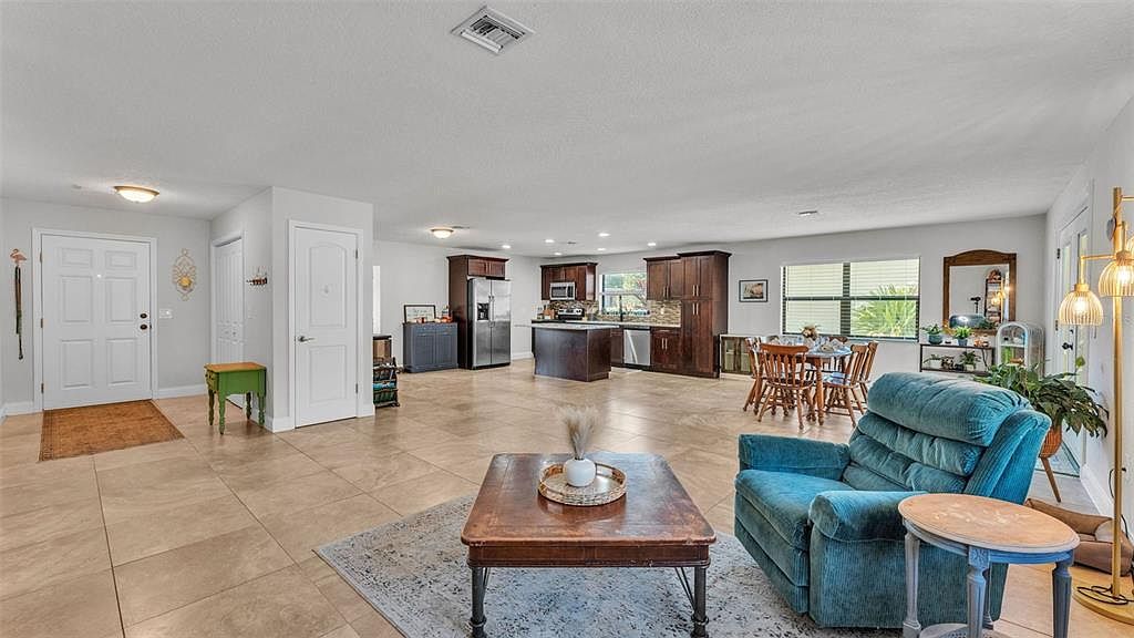 4821 S Gachet Blvd Lakeland, FL 33813 - Thumbnail 4