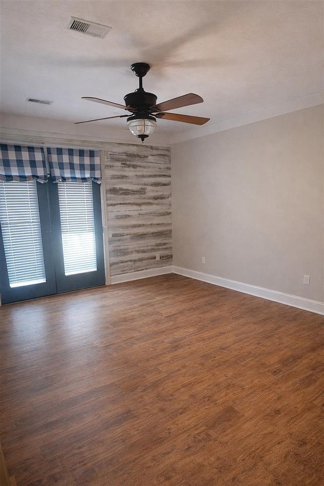 703 Riverside Dr Glasgow, KY 42141 - Thumbnail 4