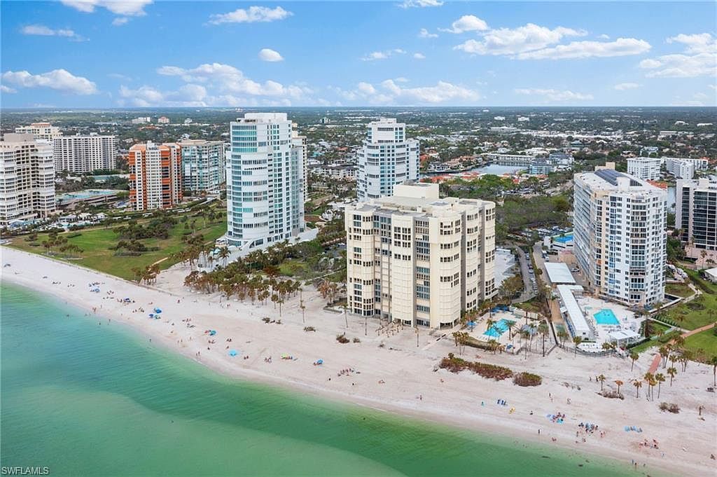 4051 Gulf Shore Blvd N APT 1006 Naples, FL 34103 - Thumbnail 4