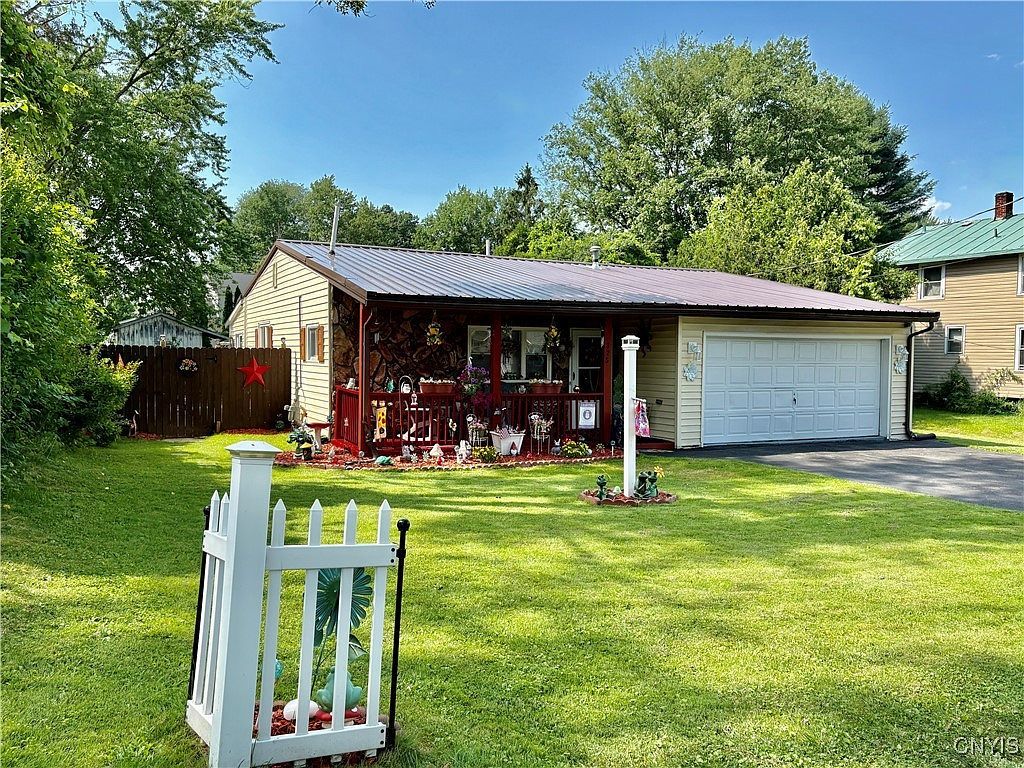 325 McRae St Rome, NY 13440 - Thumbnail 4