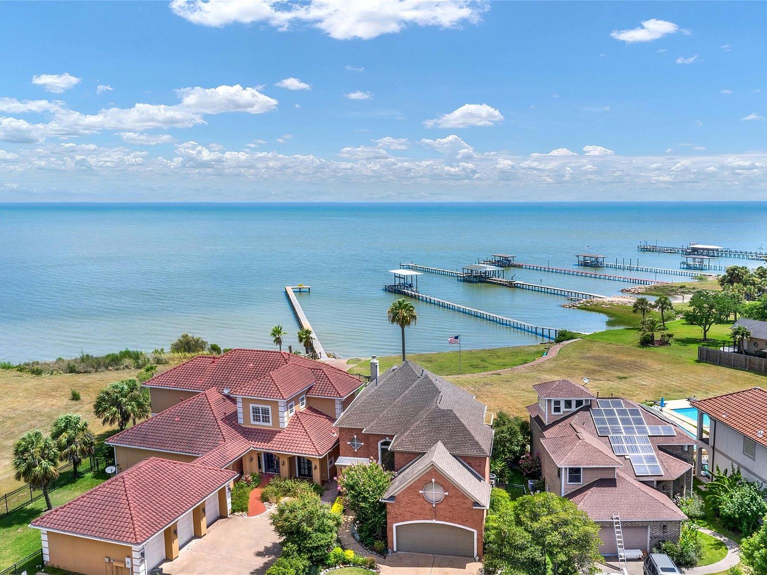 2668 E Bayshore Dr San Leon, TX 77539 - Thumbnail 4