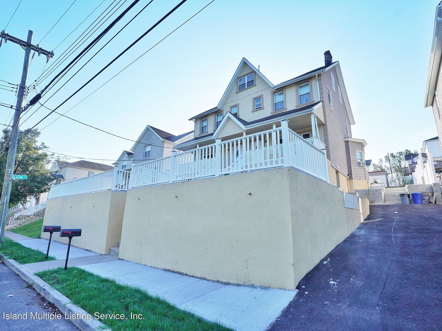 80-82 Craig Ave Staten Island, NY 10307 - Thumbnail 4