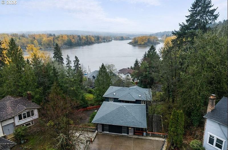 2010 Maple Ter West Linn, OR 97068 - Thumbnail 4