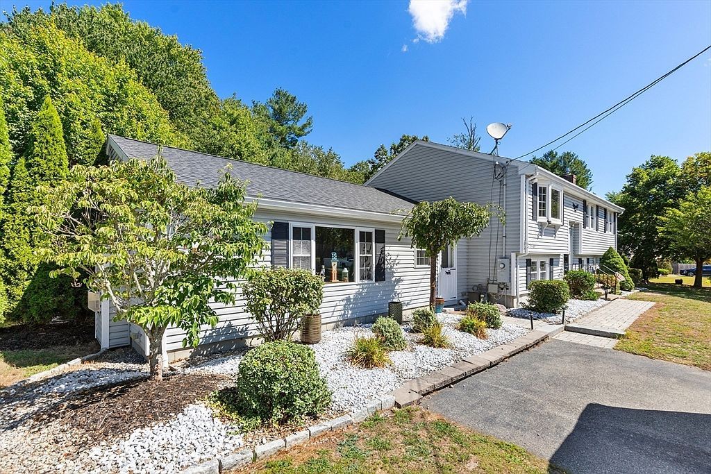 10 Wentworth Dr Billerica, MA 01821 - Thumbnail 4