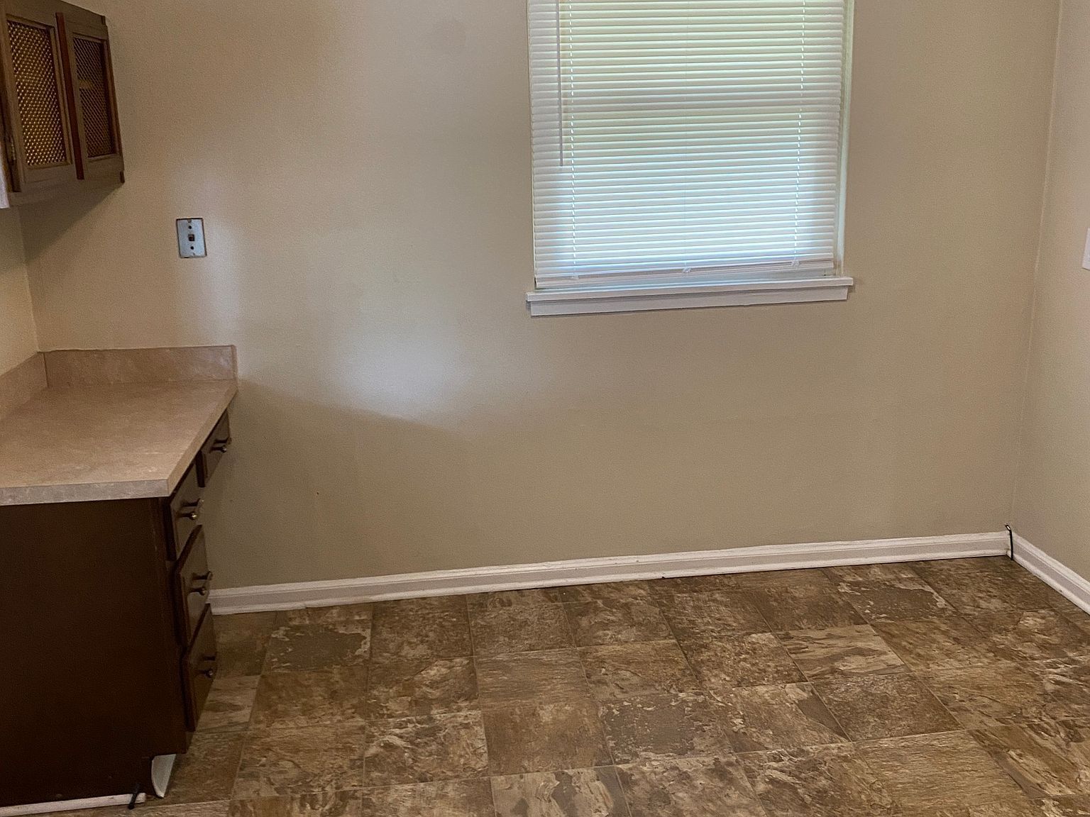 261 S Sheridan Ave Indianapolis, IN 46219 - Thumbnail 4