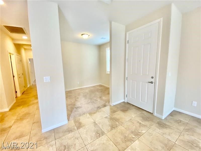 2665 Crystal Blue St Laughlin, NV 89029 - Thumbnail 4