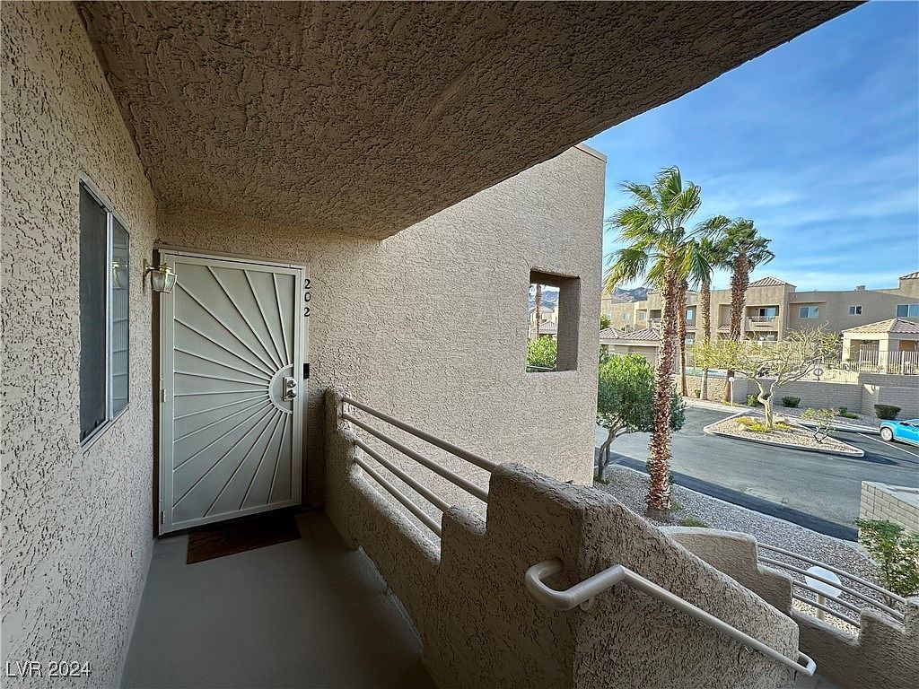 2191 Bay Club Dr APT 202 Laughlin, NV 89029 - Thumbnail 4