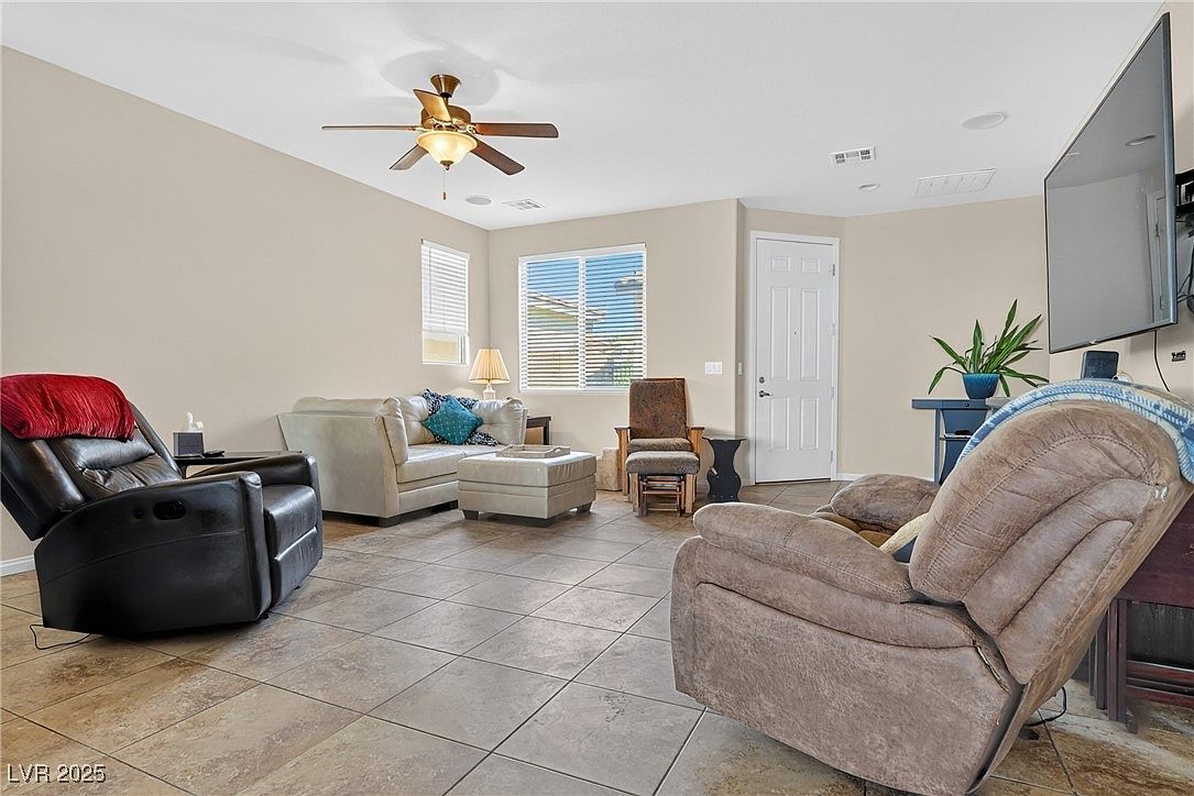 2079 Port Royal Dr Laughlin, NV 89029 - Thumbnail 4