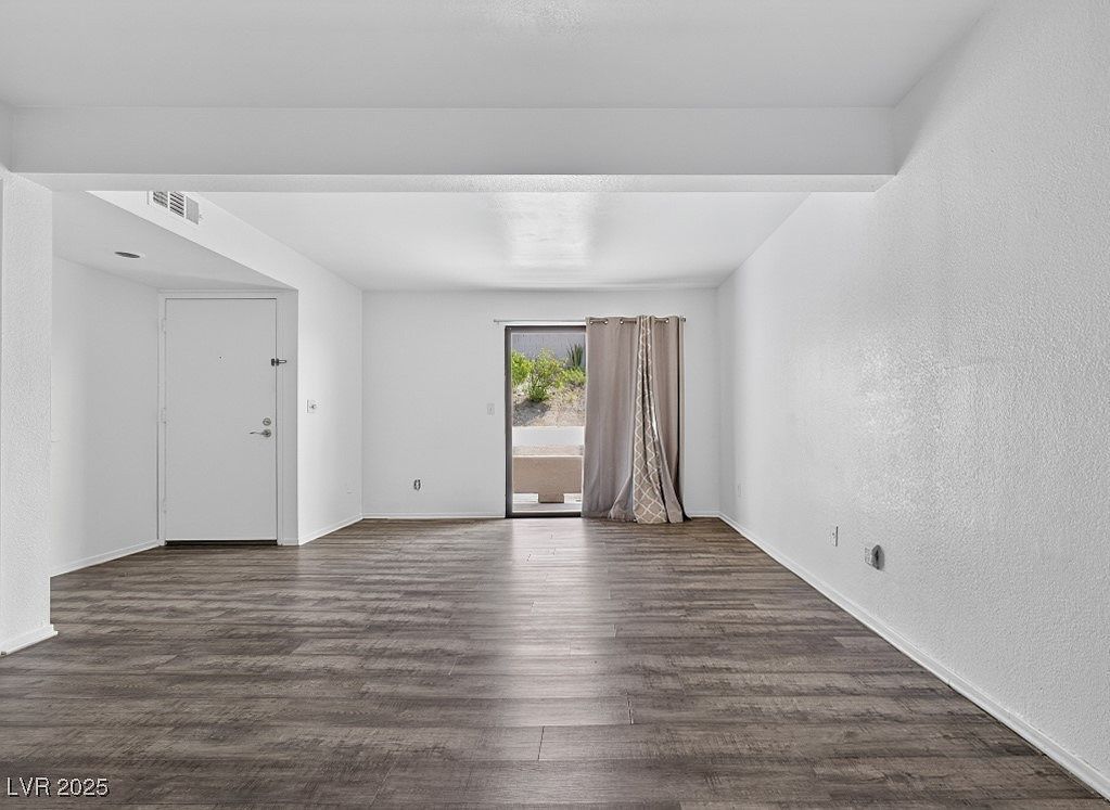 3720 Desert Marina Dr APT 29 Laughlin, NV 89029 - Thumbnail 4