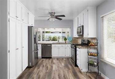 23682 Vía Astorga, Mission Viejo, CA, USA, 92691 - Thumbnail 4