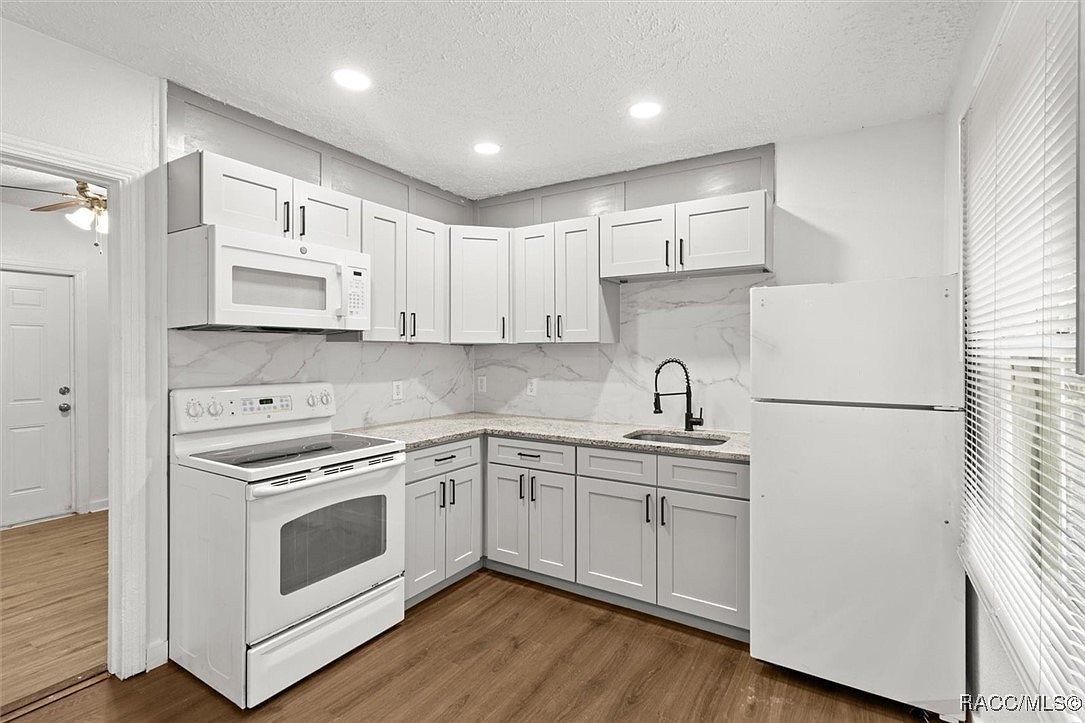 9025 Gronde Ave Brooksville, FL 34601 - Thumbnail 4