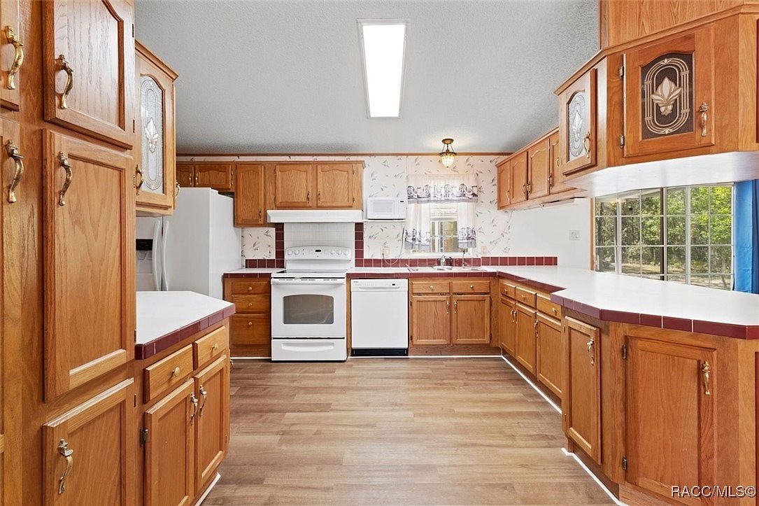 6902 W Crosbeck Ct Homosassa, FL 34446 - Thumbnail 4