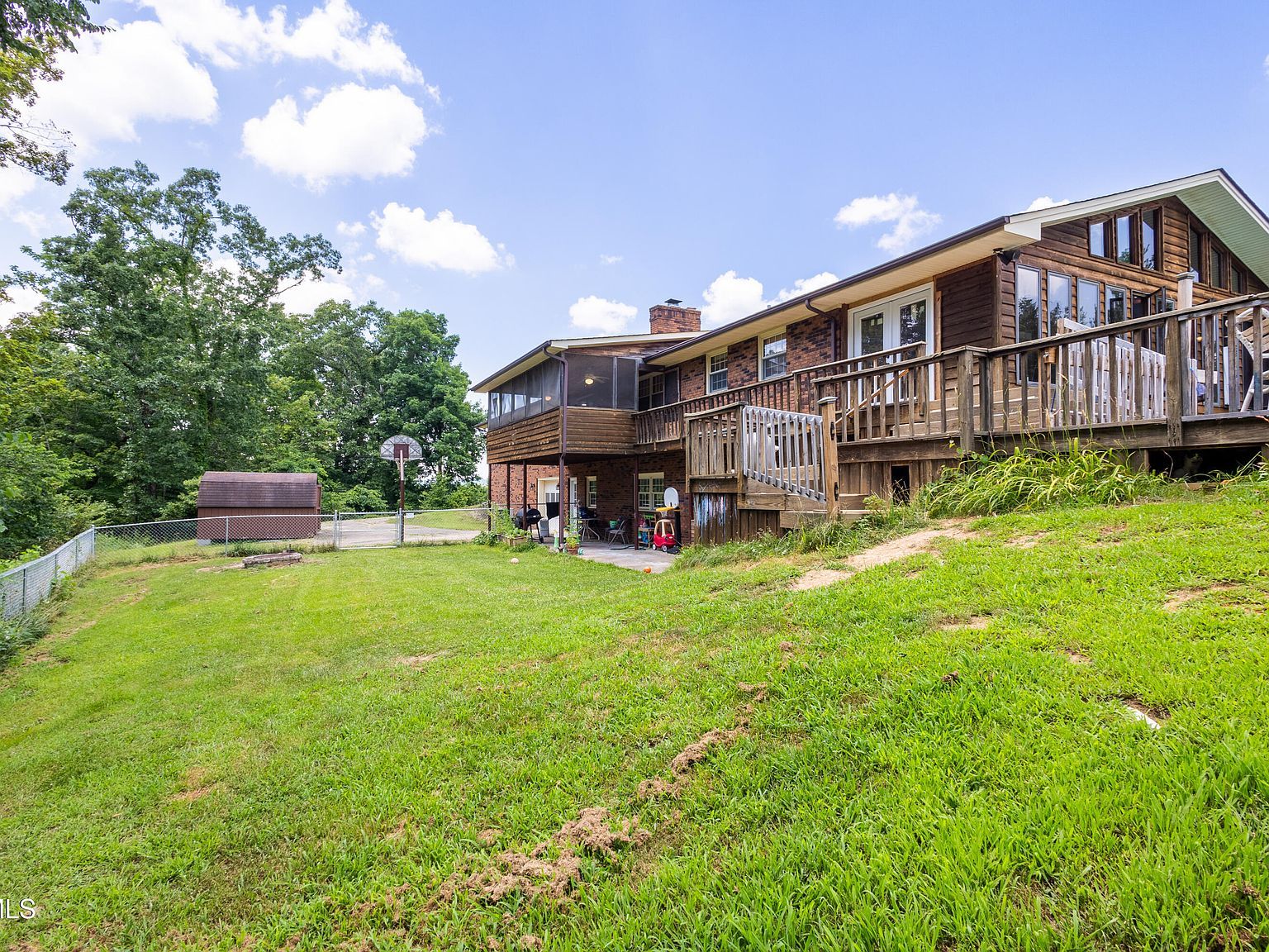 274 Hickam Orchard Rd Kingsport, TN 37660 - Thumbnail 4