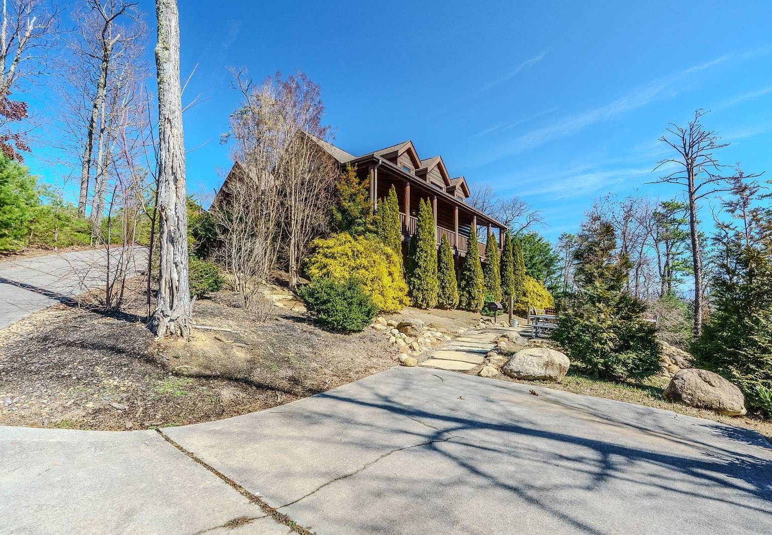 2453 Hackberry Dr Sevierville, TN 37862 - Thumbnail 4