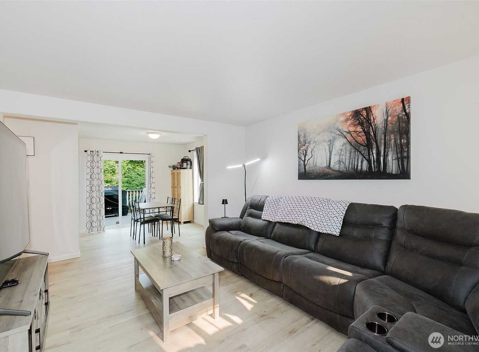 3193 Woods Rd E Pt Orchard, WA 98366 - Thumbnail 4