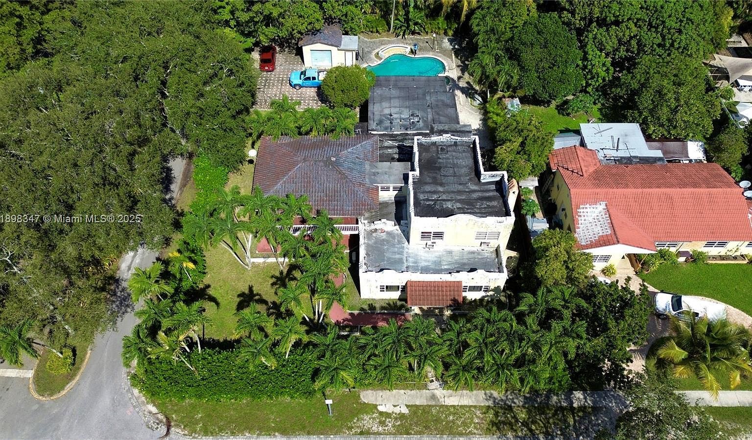 511 NE 119th St Biscayne Park, FL 33161 - Thumbnail 4