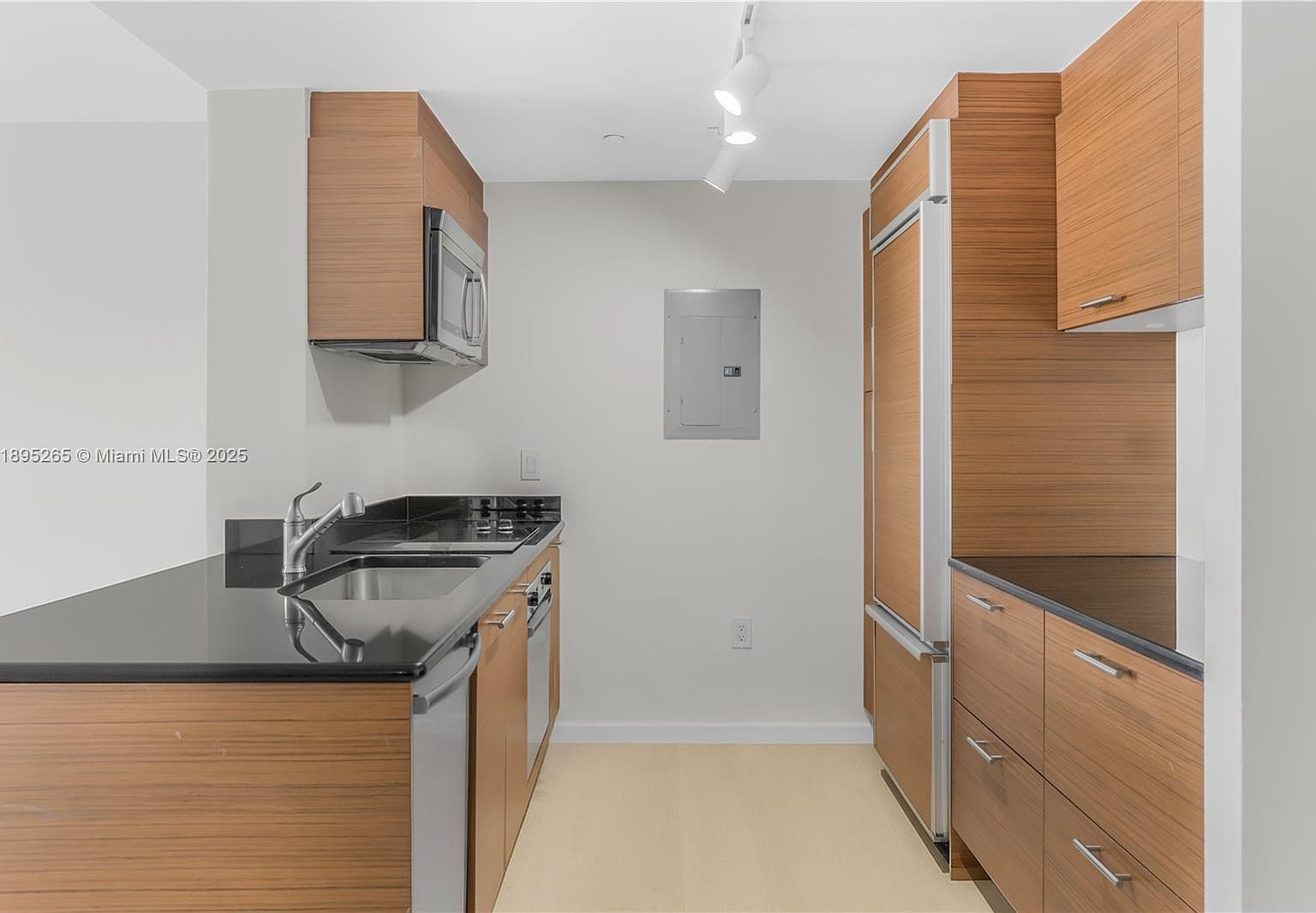 50 Biscayne Blvd APT 1505 Miami, FL 33131 - Thumbnail 4