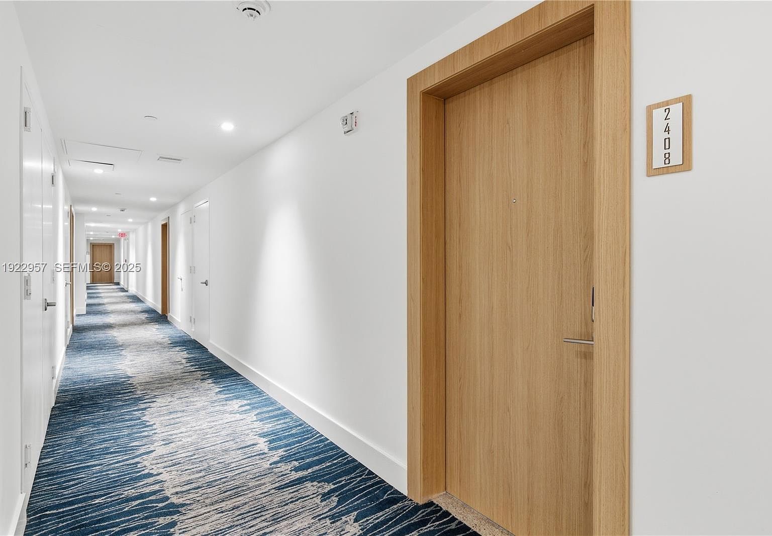 90 SW 3rd St APT 2408 Miami, FL 33130 - Thumbnail 4