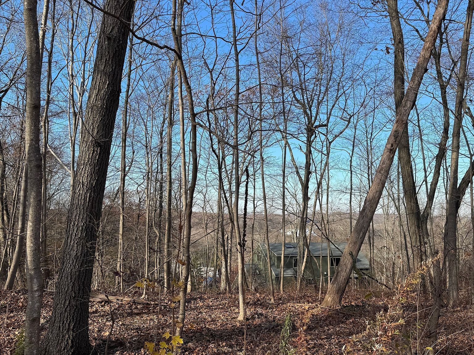 71 Hilltop Dr Branford, CT 06405 - Thumbnail 4