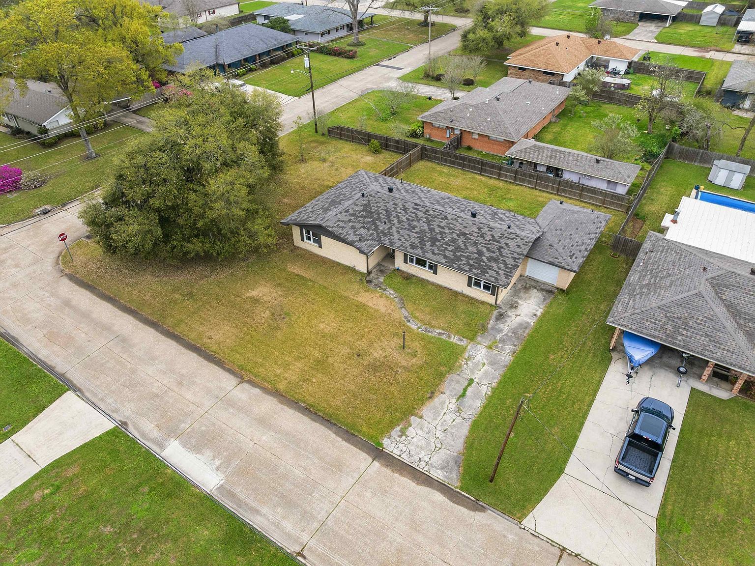 201 Crestwood St Lake Charles, LA 70605 - Thumbnail 4