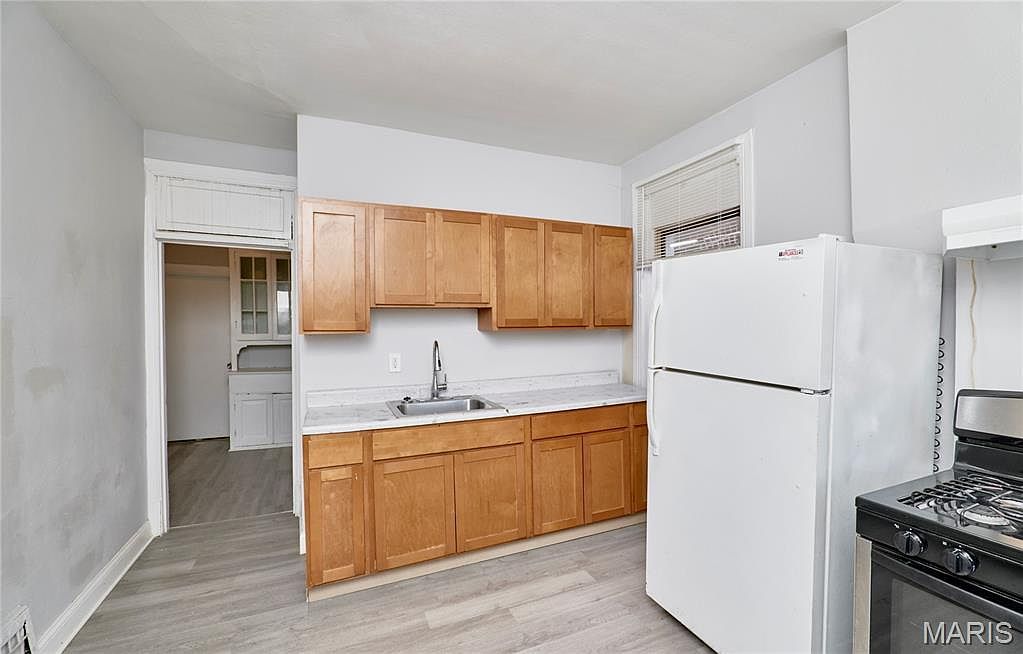 953 Catalpa St Saint Louis, MO 63112 - Thumbnail 4