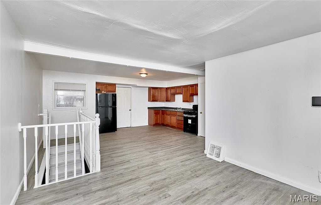 419 Cameron Rd Saint Louis, MO 63137 - Thumbnail 4