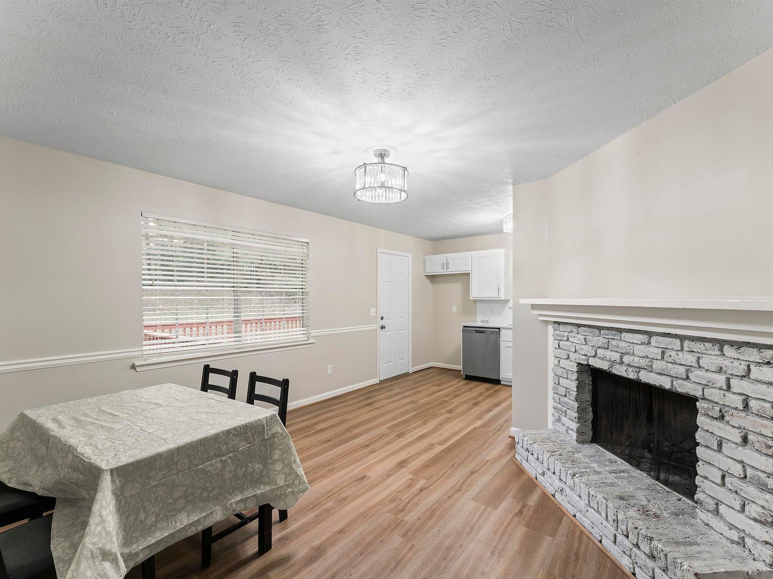 603 Danton Ln Birmingham, AL 35210 - Thumbnail 4