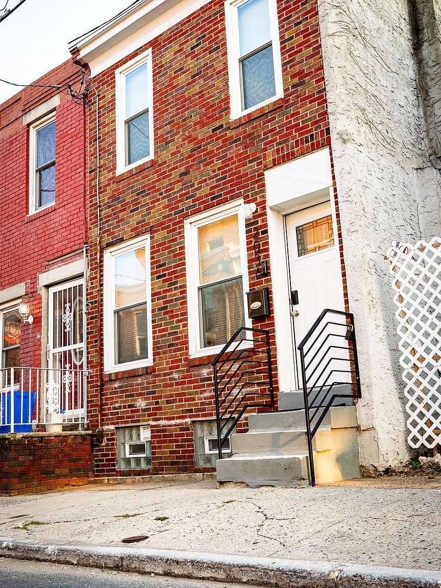 2036 Wilder St Philadelphia, PA 19146 - Thumbnail 4